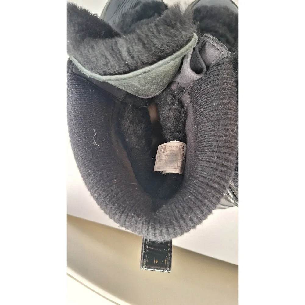 UGG Palomar Sneaker Boots Black Patent‎ Waterproof Faux Fur Vibram  womens 8.5